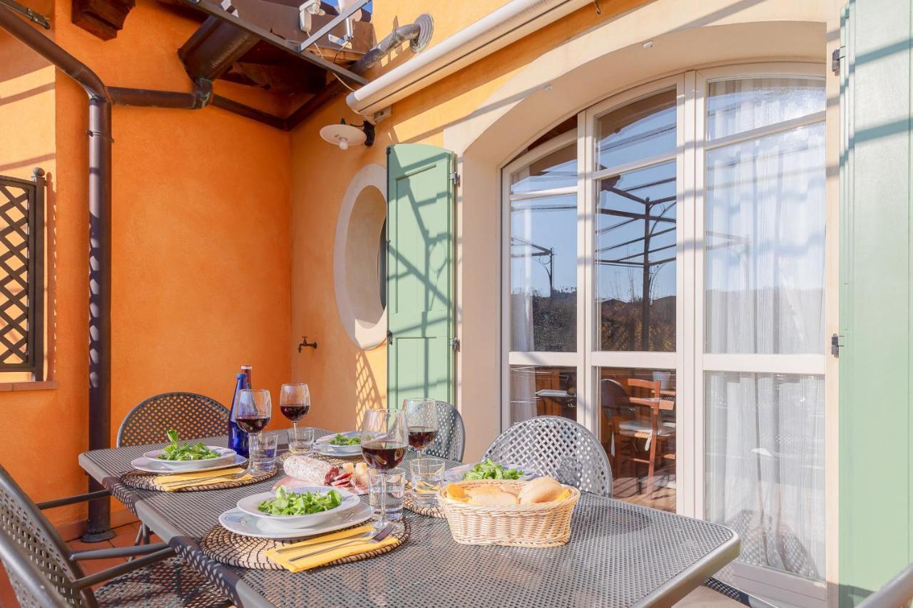 Borgo Del Torchio Apartments By Wonderful Italy 马内尔巴 外观 照片