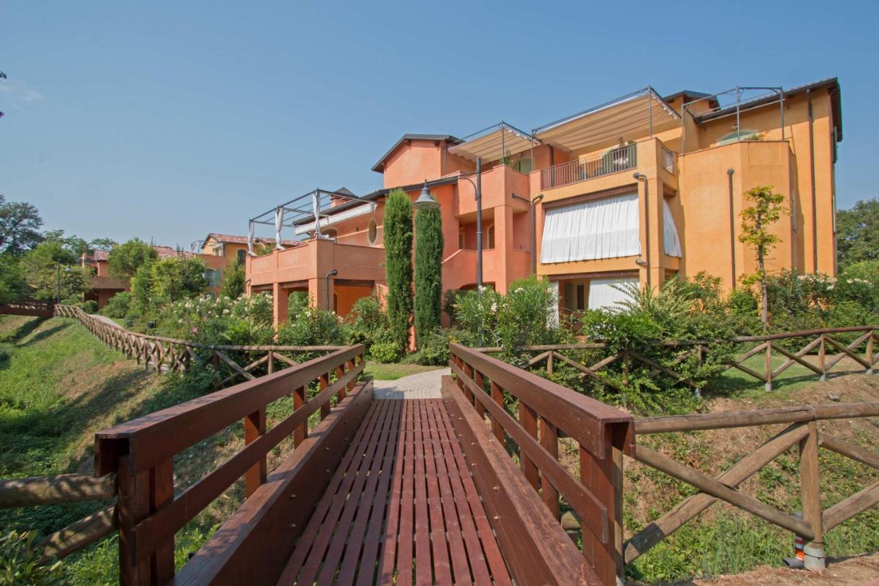 Borgo Del Torchio Apartments By Wonderful Italy 马内尔巴 外观 照片