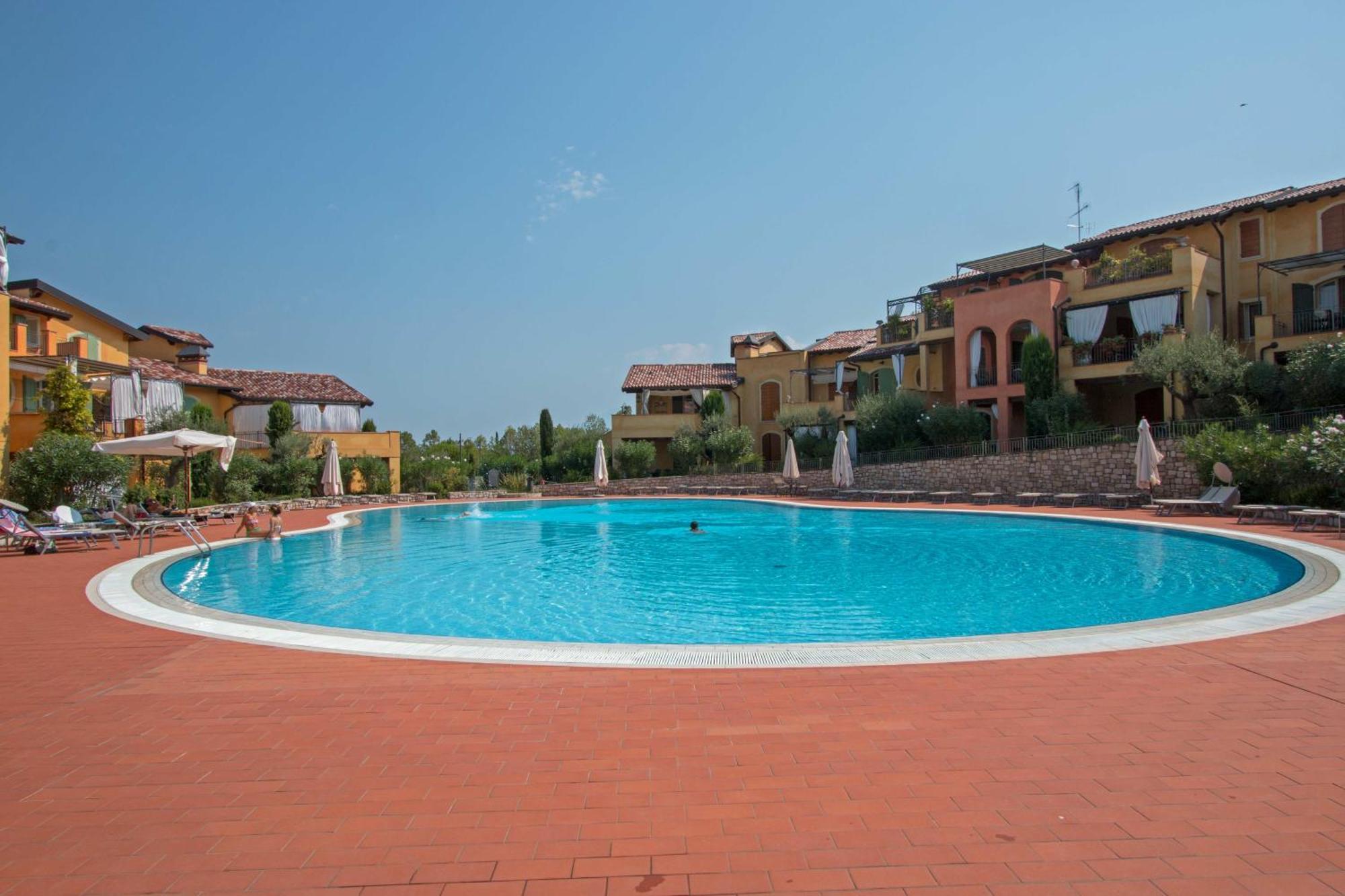 Borgo Del Torchio Apartments By Wonderful Italy 马内尔巴 外观 照片