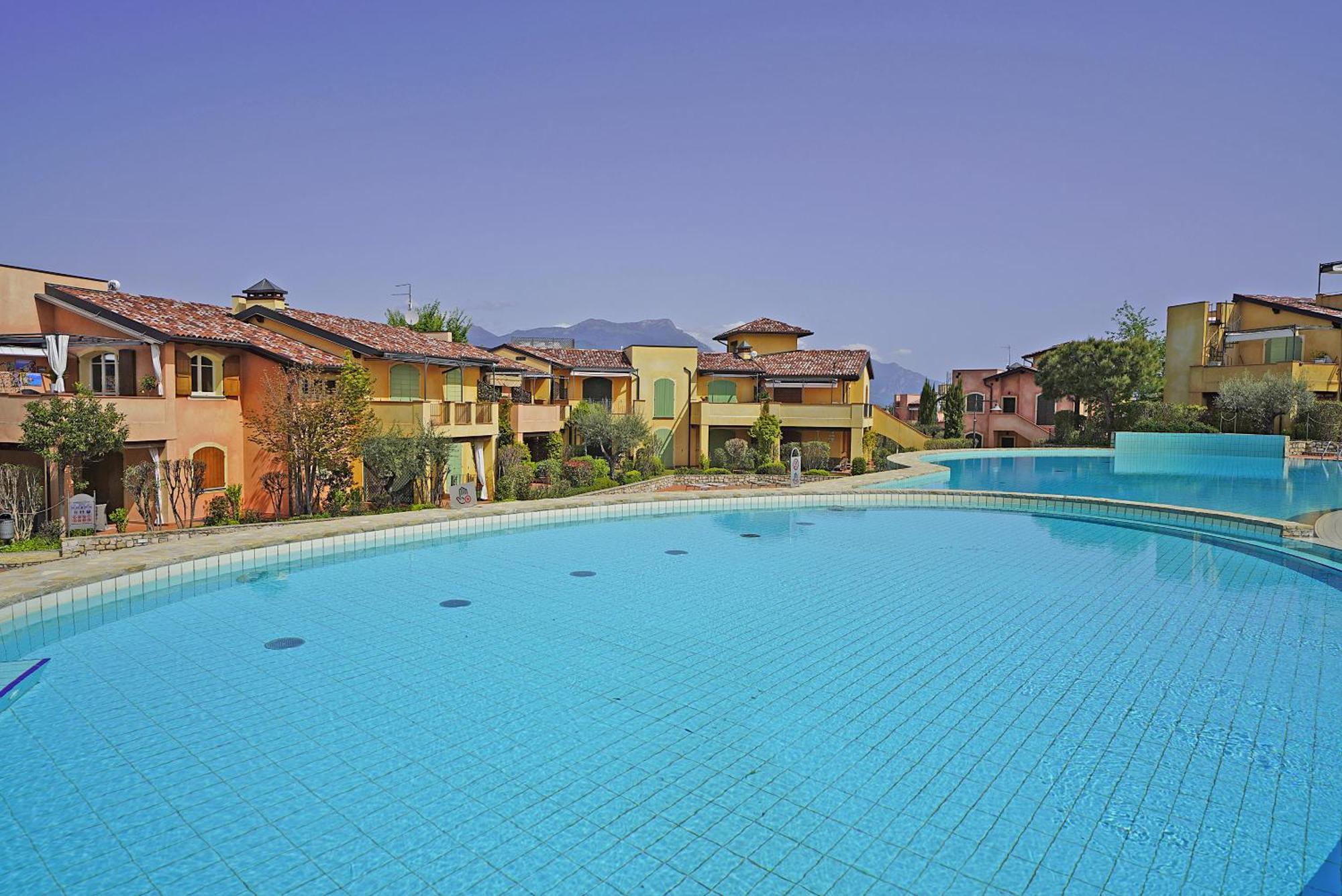 Borgo Del Torchio Apartments By Wonderful Italy 马内尔巴 外观 照片