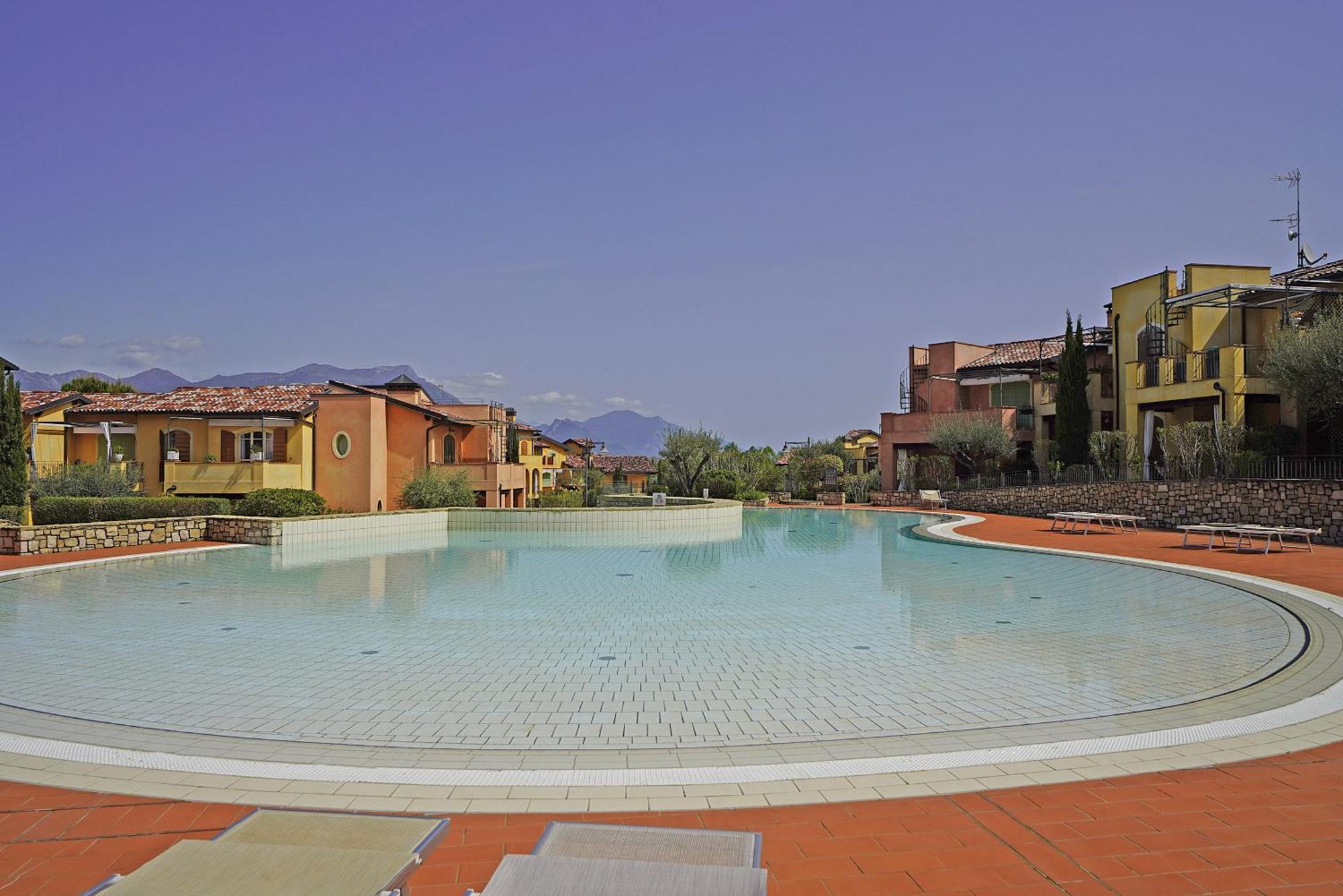 Borgo Del Torchio Apartments By Wonderful Italy 马内尔巴 外观 照片
