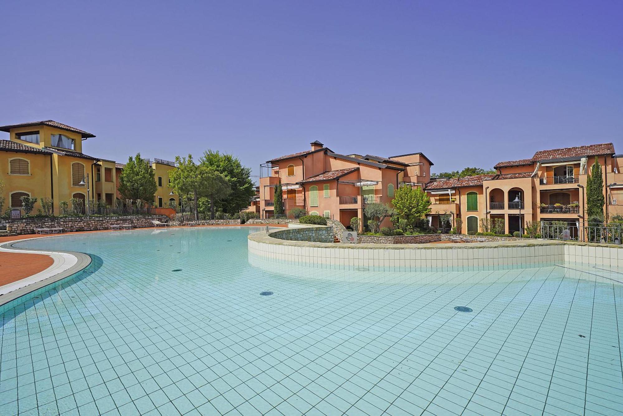 Borgo Del Torchio Apartments By Wonderful Italy 马内尔巴 外观 照片