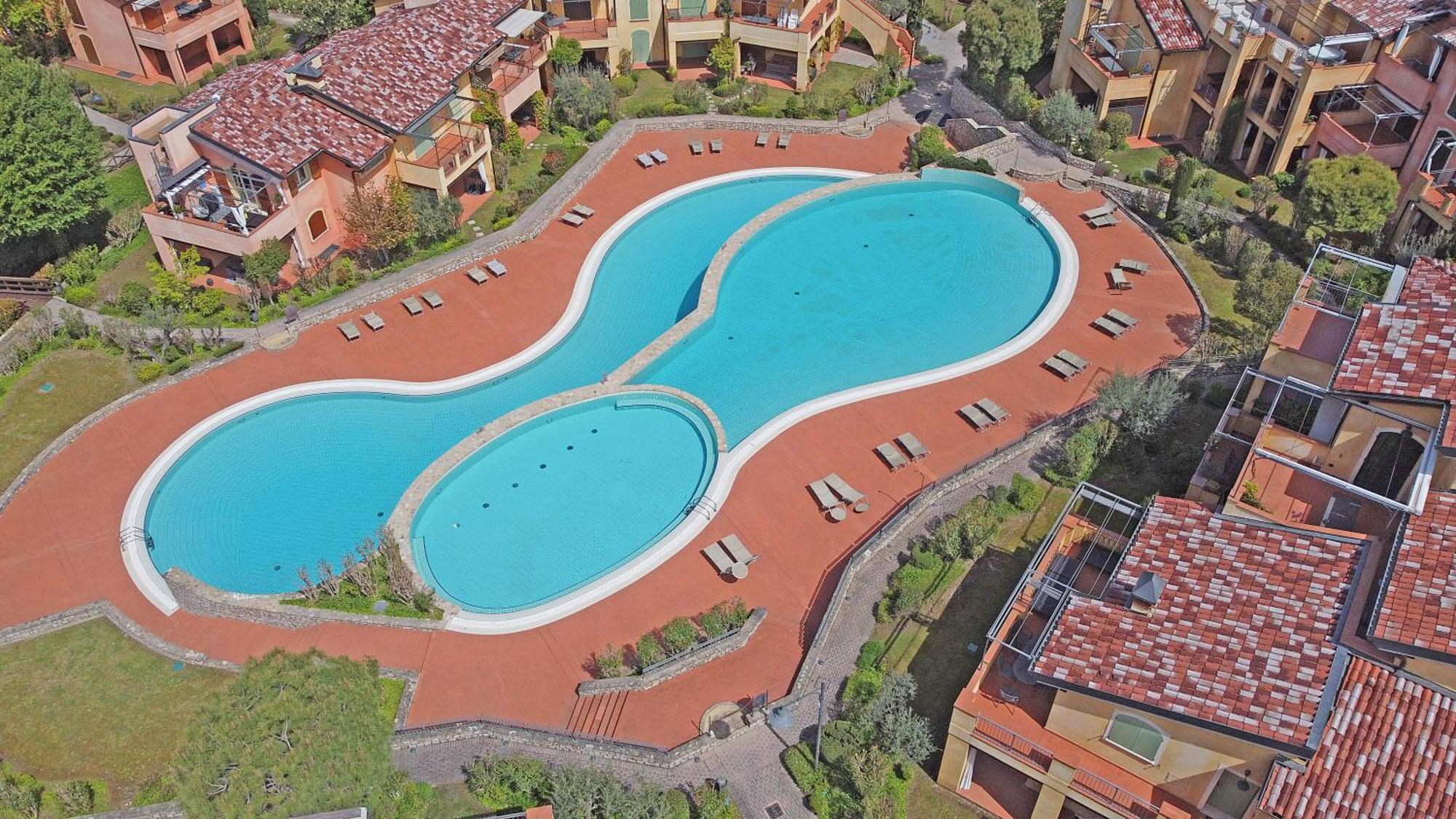Borgo Del Torchio Apartments By Wonderful Italy 马内尔巴 外观 照片